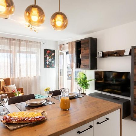 Sunny Island Apartment 特罗吉尔 外观 照片