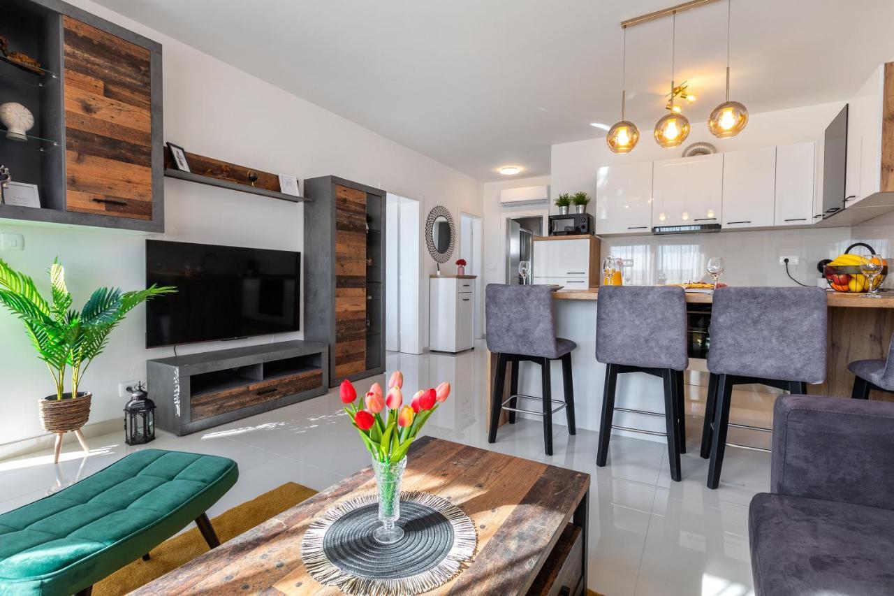 Sunny Island Apartment 特罗吉尔 外观 照片