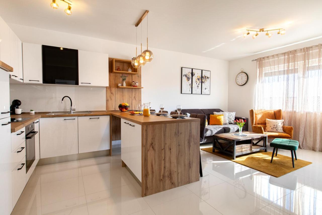 Sunny Island Apartment 特罗吉尔 外观 照片