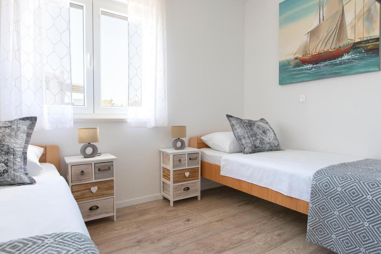 Sunny Island Apartment 特罗吉尔 外观 照片